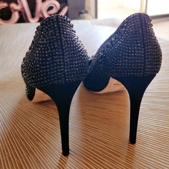 Gucci Pump with Crystal - Picture 5 of 5